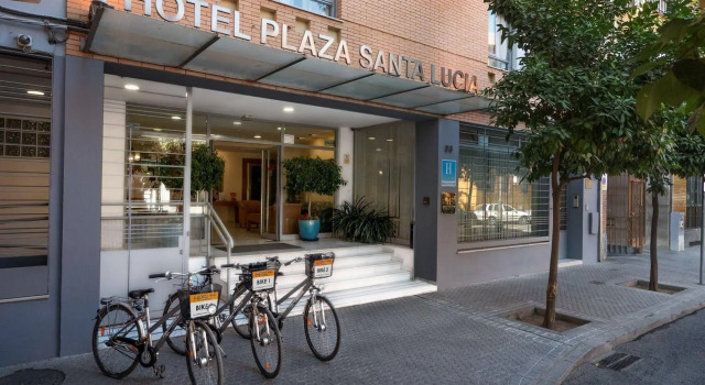 Colectia Hotel Santa Lucía, Забронировать Отель Отели Севильи 3 звезды, рядом с Дендрарий Alvarez Quintero, 3*