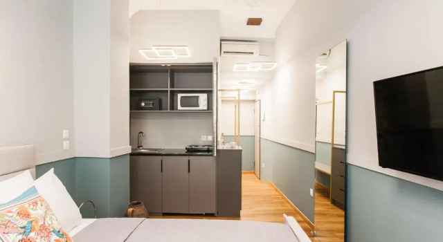 Апартаменты Deluxe Step One | Luxury Suites right in the heart of Acropolis next to metro station