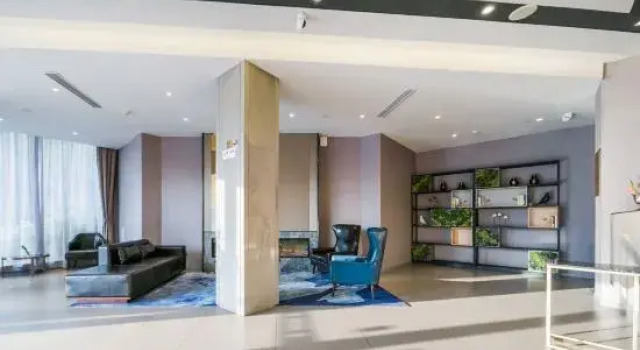 Homeinn Selected Hotel (Nanjing Railway Station North Square Hongshan Forest Zoo Subway Station)