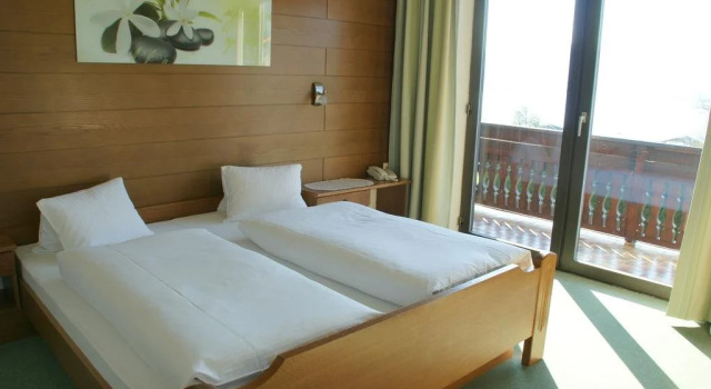 Pension Strobl, Book Hotel Mondsee Mondseeland