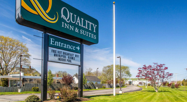 Quality Inn & Suites Middletown - Newport