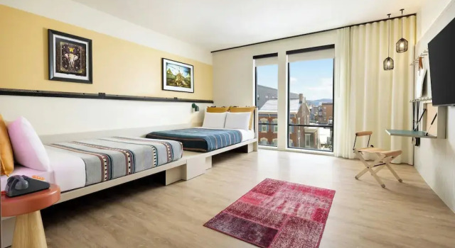 Четырёхместный номер Standard Moxy Allentown Downtown