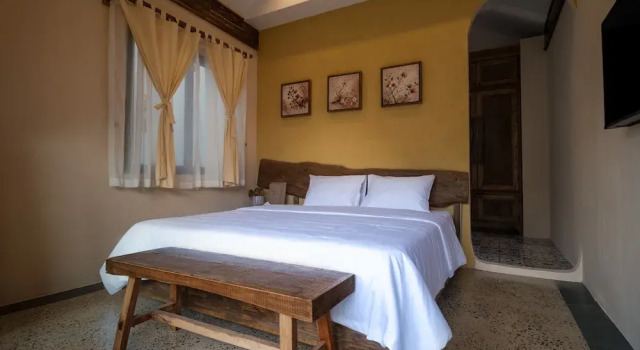 Двухместный номер Economy с видом на бассейн AiLee Villa & Hotel Tamcoc
