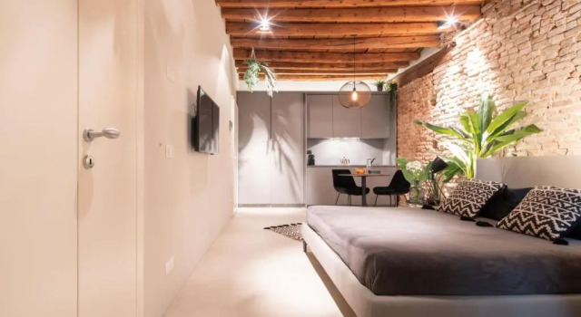 Студия OFFICINE CAVOUR Piazza Cavour