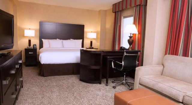Номер Standard DoubleTree by Hilton Atlanta/Roswell - Alpharetta Area
