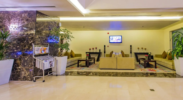 Imperial Suites Hotel, Rezervovat Hotel Hotely v Dauhá s parkováním, Parkování