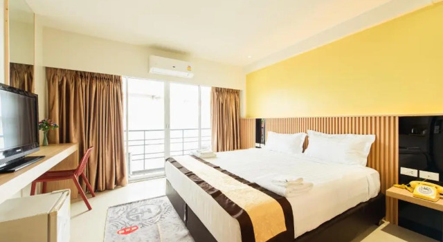 Двухместный номер Deluxe с балконом The Golden Ville Boutique Hotel and Spa
