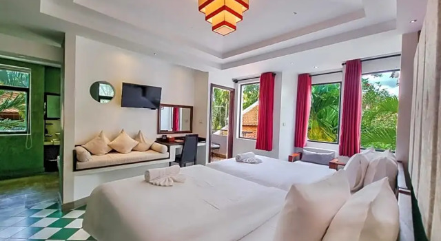 Двухместный номер Deluxe с балконом Chronicle Angkor Hotel