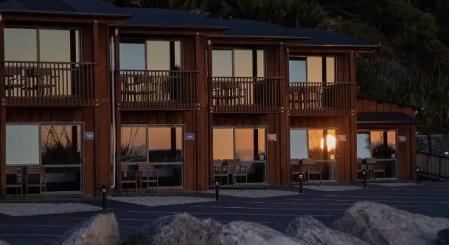 Четырёхместный номер Standard с красивым видом из окна Scenic Hotel Punakaiki