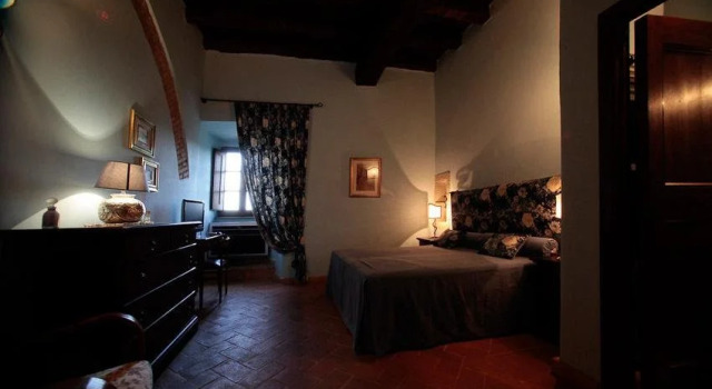 Palazzo Orsini, Rezervovat Hotel Hotely v Lazio s parkováním, Parkování
