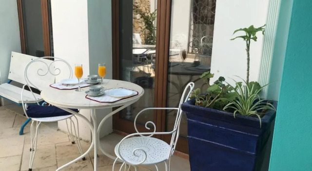 Standardní Dvoulůžkový s manželskou postelí pokoj a výhledem do dvora Alvor Ar de Mar Apart