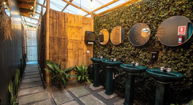 Кровать в общем номере Yes Please! Hostel