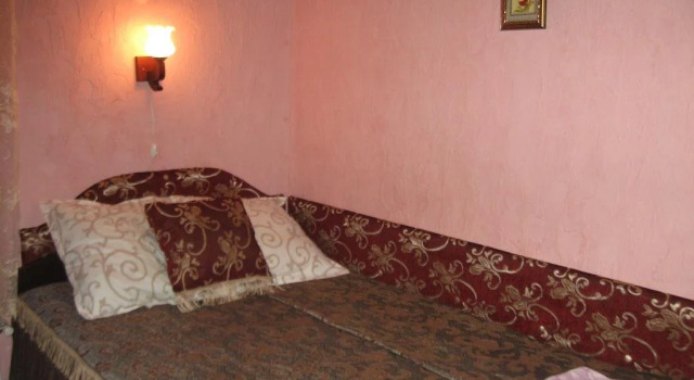 Palmira Hostel Backpackers, Rezerwuj Hostel Hostele w Khmelnitskiy, Hostel