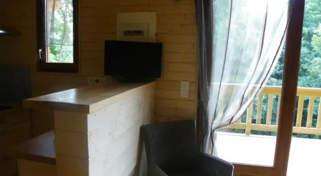Le Chalet du Chloris, Varaa Mökki Mökit kohteessa Poitou-Charentes, Mökki