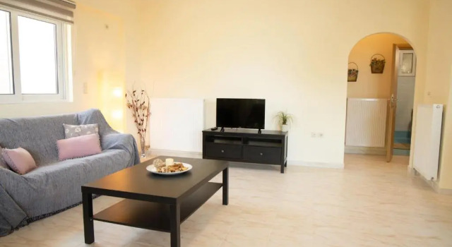 Relaxing family house with garden in Avra, Rafina