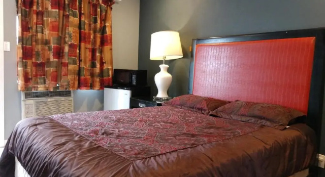 Номер Superior Bartlett Motel