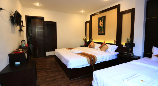 Pai Residence Chiangmai Gate