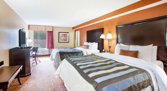 Четырёхместный номер Standard Wingate by Wyndham North Little Rock