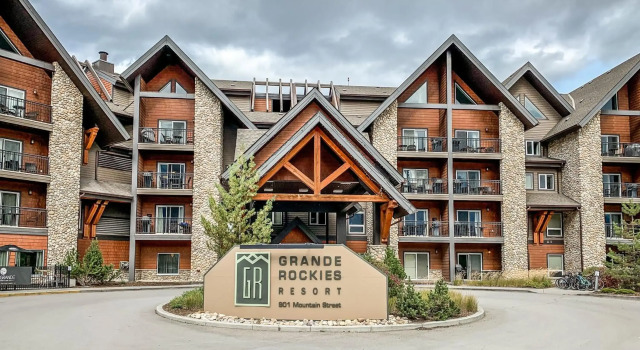 Instant Suites - Luxury 2 BR Suite in Canmore | Banff
