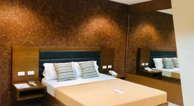 Hotel Apollo, Rezervovat Hotel  