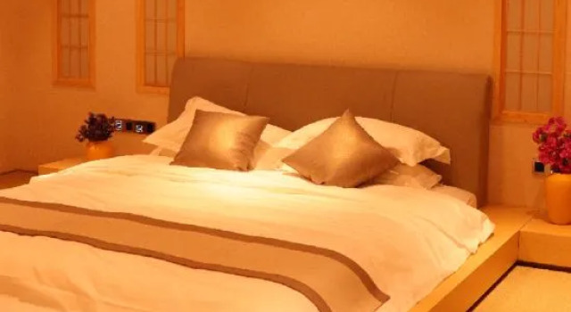 Suite Helong Hotel