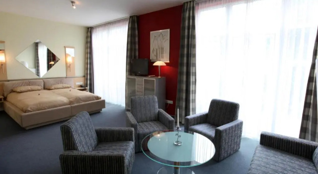 Полулюкс Hotel Sternzeit (ex Esplanade Parkhotel)