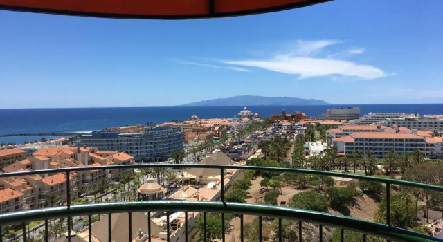 Апартаменты TORRES DEL SOL 15 floor near the beach
