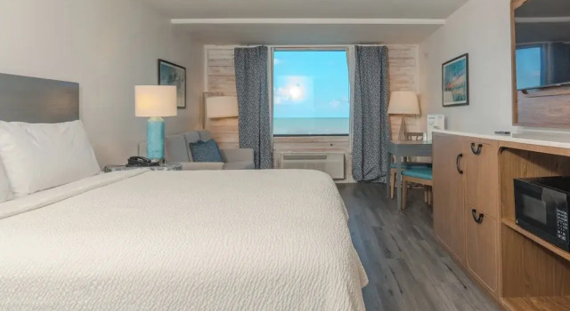 Номер Premium Holiday Inn Resort South Padre Island - Beach Front by IHG