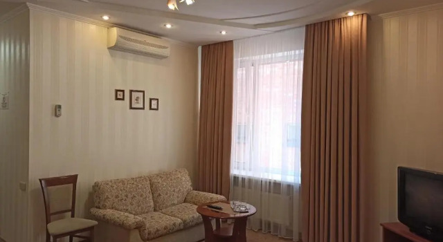 Deluxe Zimmer Hotel Status