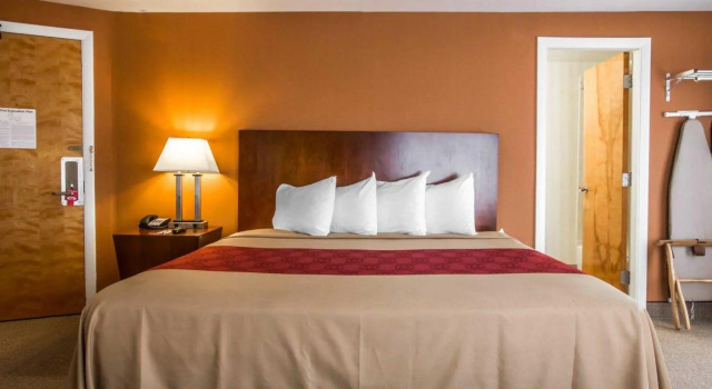Номер Standard Econo Lodge Lakes Region