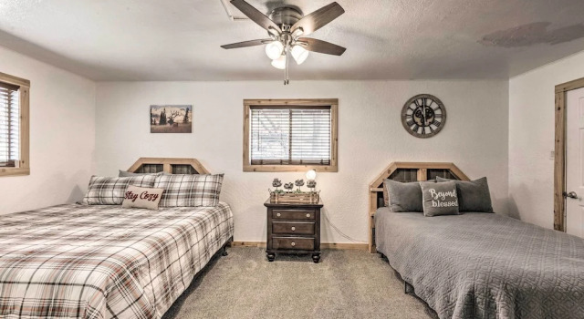 Tranquil Cabin w/ Stream & Deck Near Dtwn Ruidoso!, Varaa Lomakoti Ruidoso New Mexico