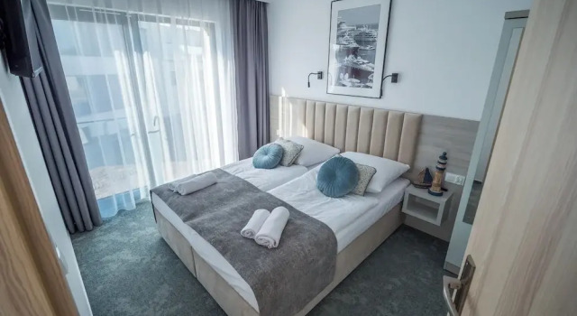 Hotel i Apartamenty Gorzelanny Dźwirzyno, Забронировать Отель Отели Дзвижино 3 звезды, 3*