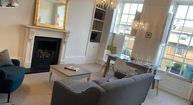 Апартаменты Bijoux Central Bath Period Apartment and Parking