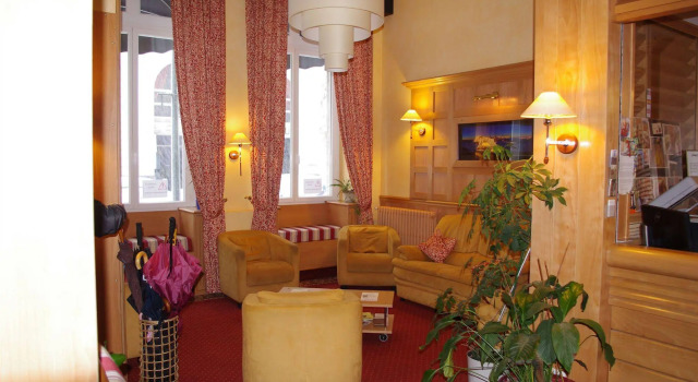 Le Sacca Hôtel restaurant, Book Hotel Hotels in Pyrenees National Park with Parking, Parking
