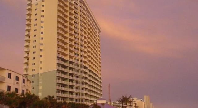 Boardwalk Beach Resort by Panhandle Getaways, Забронировать Курортный отель Отели Панама-Сити с бассейном, рядом с Загородный клуб "Сигнал Хилл", Бассейн