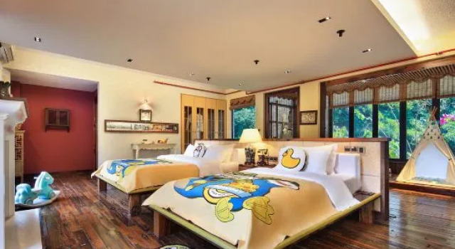 Семейный тент с видом на горы Yangshuo Yijing Mountain House