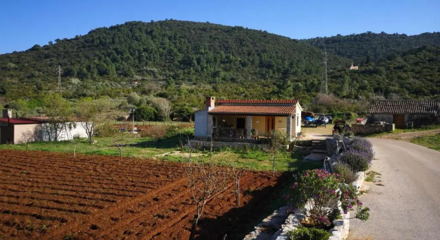 Holiday Home Cvitka, Prenota Hotel Vis 