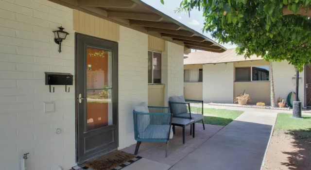 Walk to Papago Park: Condo w/ Community Perks!, Забронировать Апартаменты/квартира Скотсдейл Phoenix Metropolitan Area