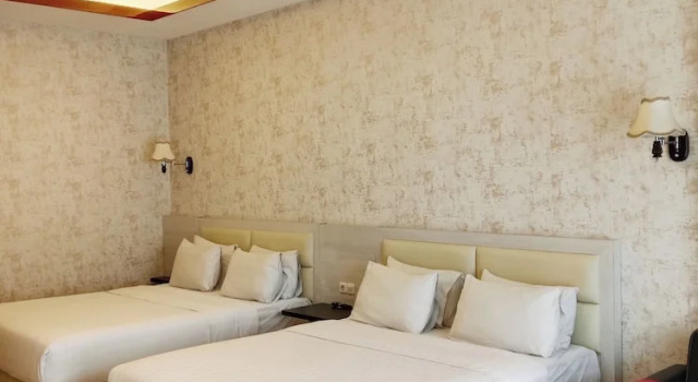 Standard sextuple famille chambre Grand Cahaya Hotel Pangandaran