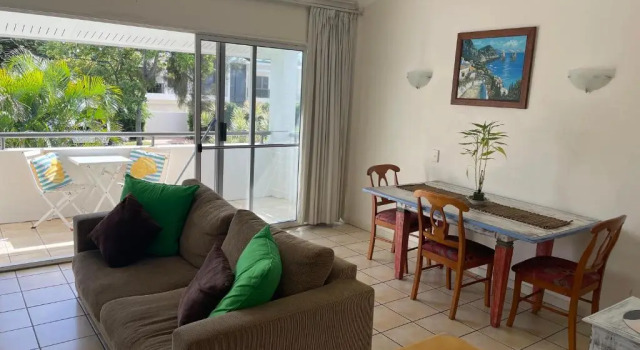 Апартаменты Economy c 1 комнатой Noosa Parade Holiday Inn