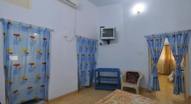 Люкс Standard Jheelam Homestay