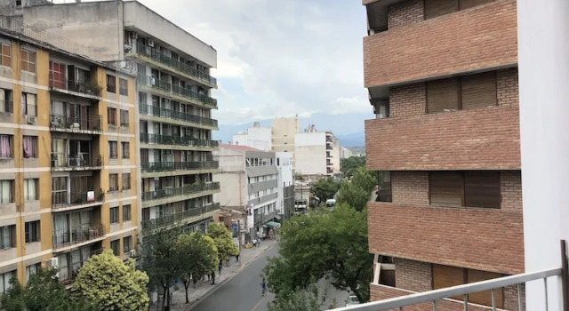 Amplio & Luminoso Depto Centro de Salta, Забронировать Апартаменты/квартира Отели Сальта с парковкой, рядом с La Merced Church, Парковка
