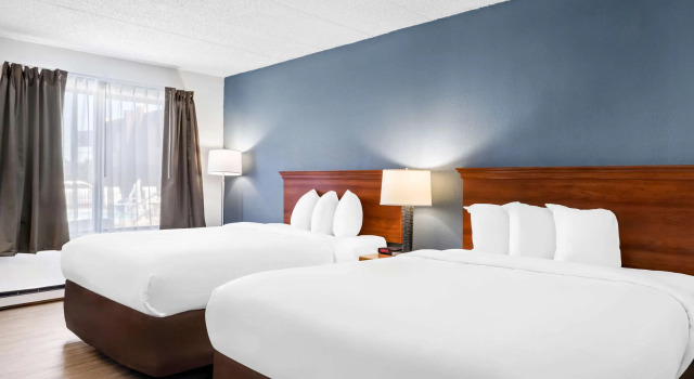 Четырёхместный номер Standard Econo Lodge Billings