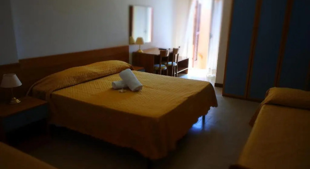 Четырёхместный номер Standard Hotel Loreto