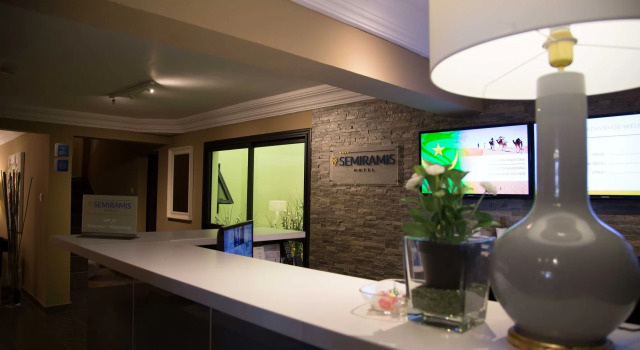 Hotel Semiramis City center