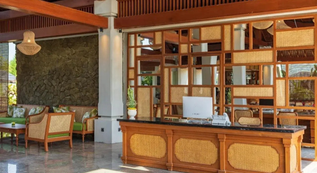 Unagi Wooden Villa by Emana