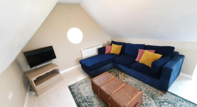 Beautiful 2 bedroom guest house with private pool in Lacock, Wiltshire, Забронировать Гостевой дом Лакок 