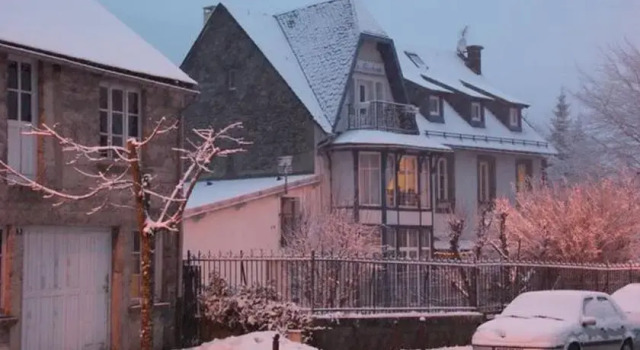 Villa Mirabeau - Meublé Gentiane, Забронировать Вилла Виллы Овернь-Рона-Альпы, Вилла