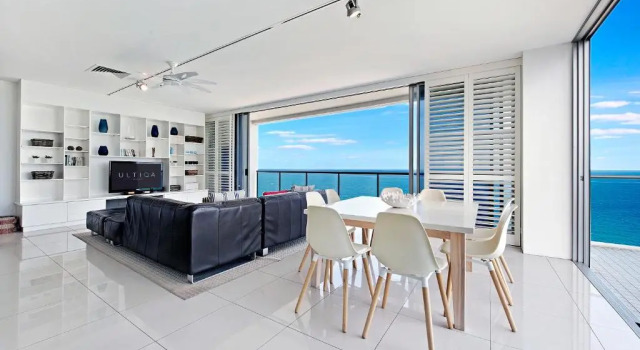 Люкс с 3 комнатами с видом на океан ULTIQA Air On Broadbeach