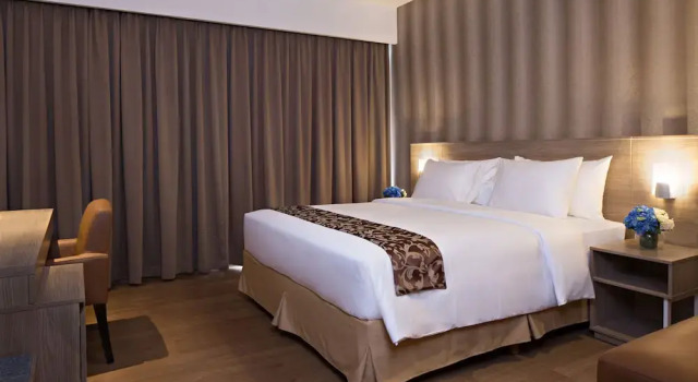 Camera doppia Deluxe con balcone Ayaka Suites